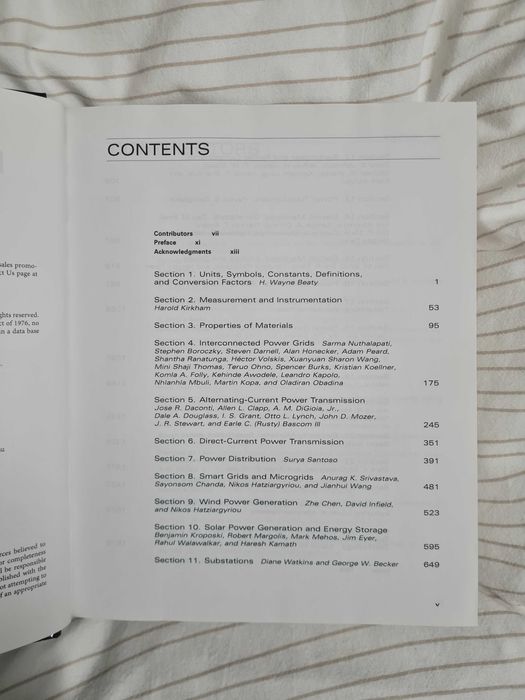 Standard handbook for electrical engineers.Pret. 650 Ron neg