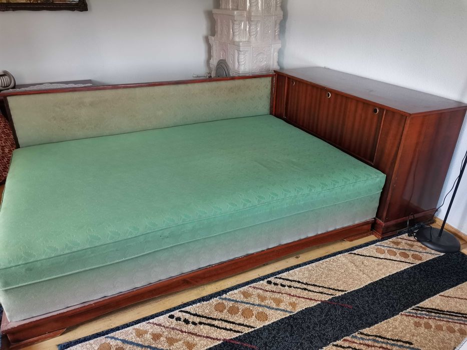 Vand pat studio cu lada depozitare