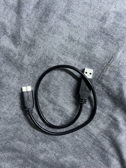 Продам внешный накопитель 1ТБ