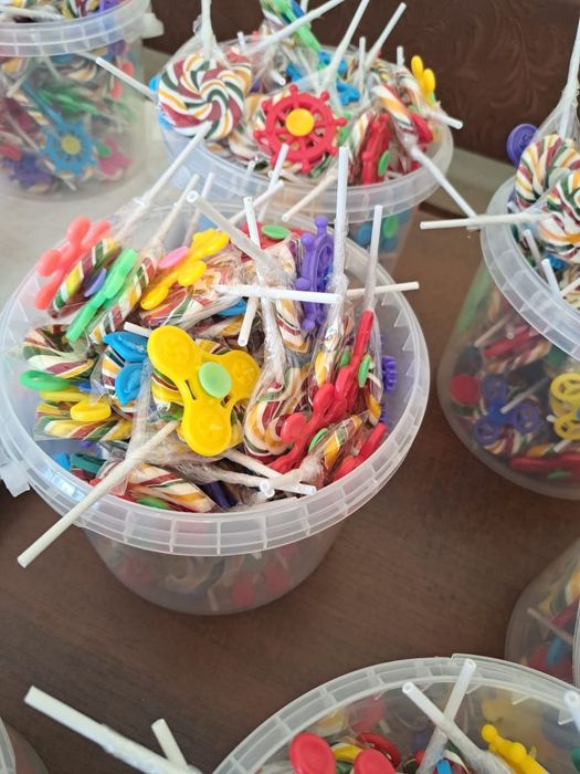 Поиск дистрибьюторов.