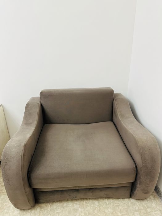 Кресло с ящиком для белья