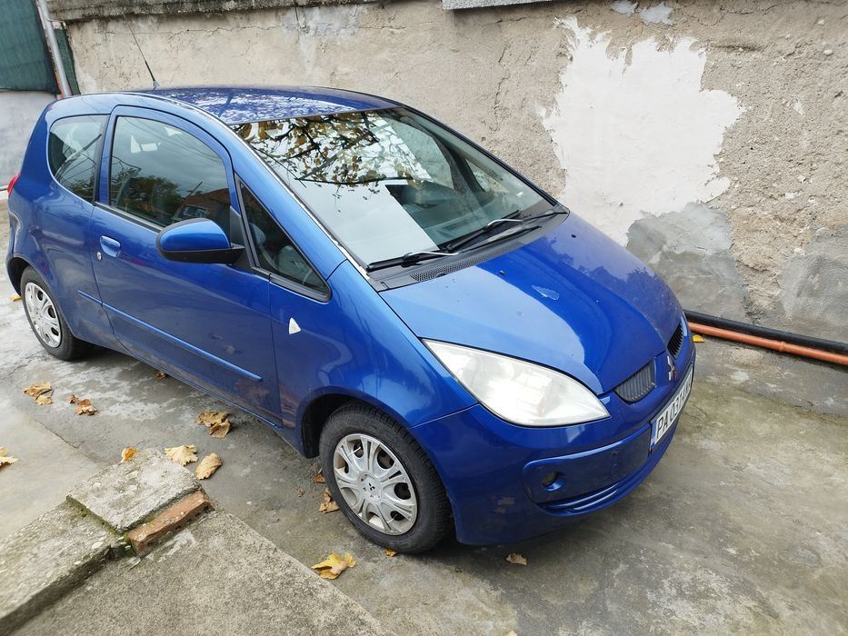 Мицубиши колт 1.1 бензин