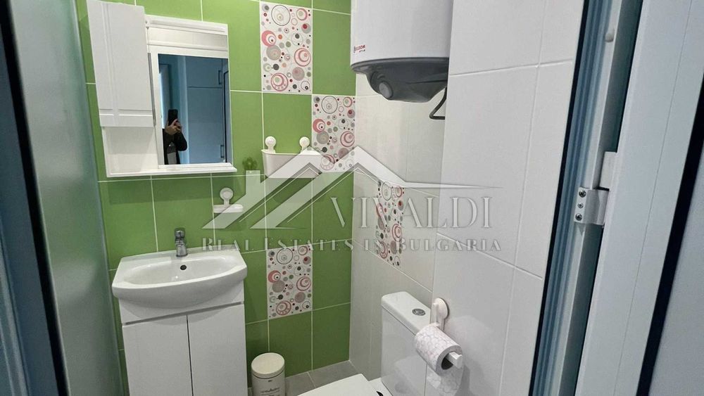 Дава се под наем Двустаен апартамент в к.к. Св.Св. Константин и Елена - 65 кв.м за 847.62 € - Снимка #8