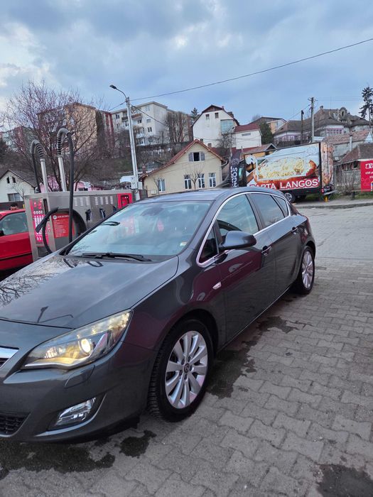 Opel Astra J- 2012