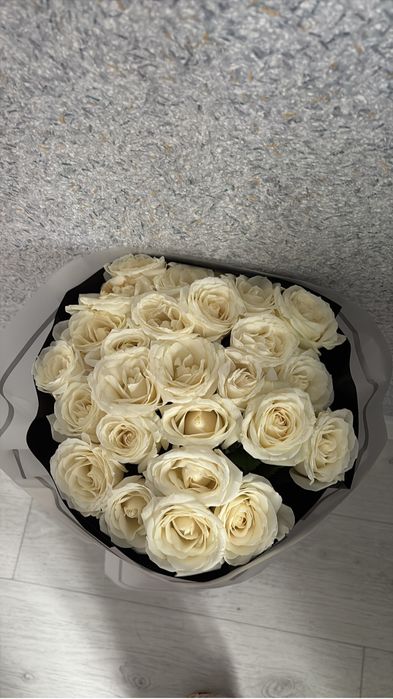 Букет белые розы