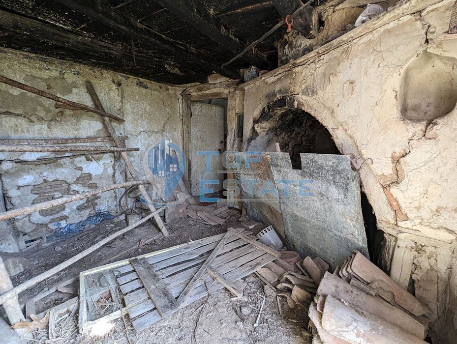 Стара къща с панорамна гледка в Еленския балкан