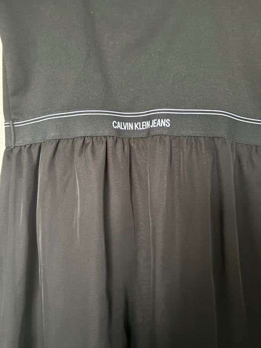 Рокля с изрязан гръб - Calvin Klein