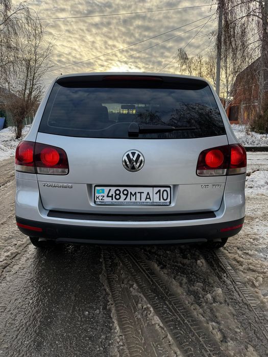 Volkswagen Touareg