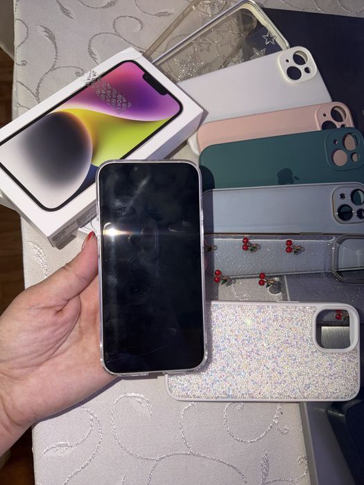 Продам телефон  Айфон Iphone 14