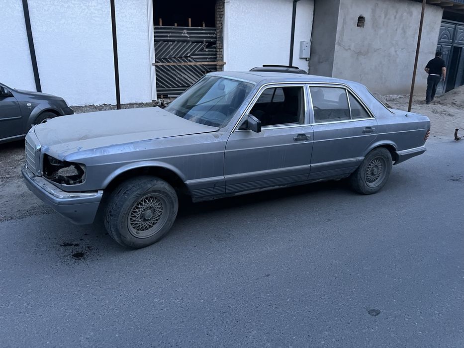 Фара Mercedes-Benz 280 SE 1982