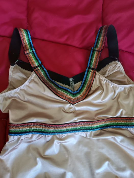 Costum de baie întreg