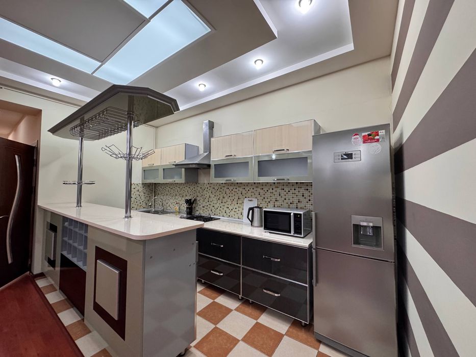 Новостройка 4/7/9 Госпитальный / 165м2 / с ремонтом / Ойбек