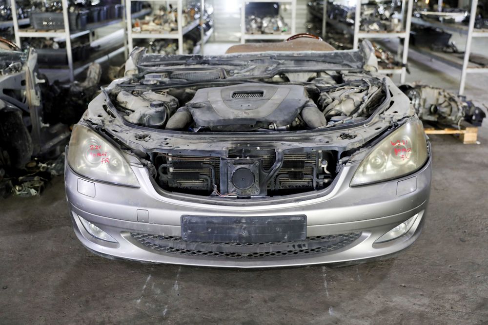 Запчасти на Мерседес 221 S-класс