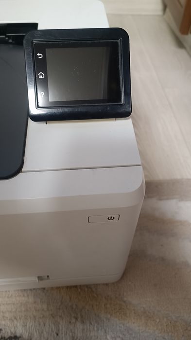Лазерный цветной принтер