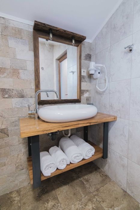 Depozit Piatra Naturala Decorativa si Travertin