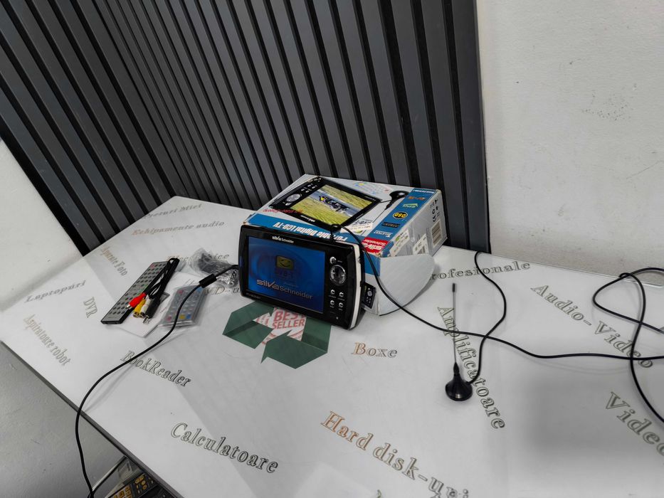 TV portabil Silva Schneider PTV 20 DVB-T 7 inch LCD baterie antena