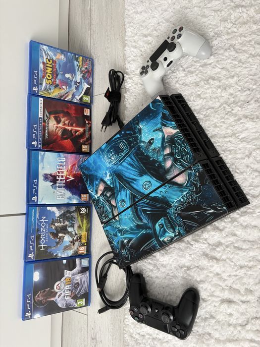 PlayStatin 4 Slim ( 5 Jocuri + 2 Controlare)