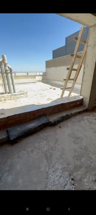 Продаётся квартира Дуплекс. Коробка . Юнусабадский район