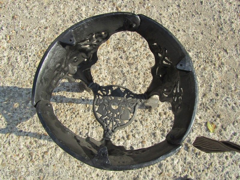 ЧИСТО НОВИ разглобяеми чугунени маси с орнаменти. Отстъпки за количест