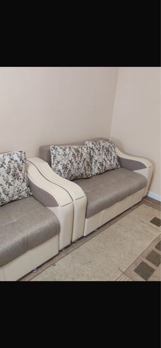 Диван комплект в хорошем состоянии