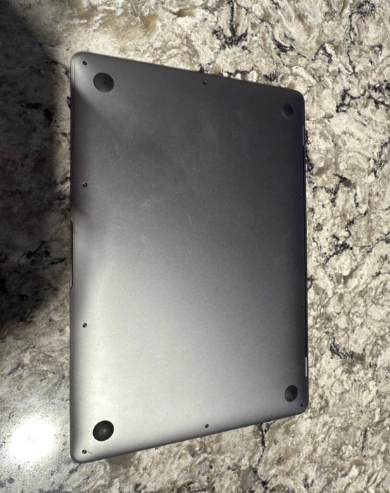 Продам Macbook air 2019 на запчасти