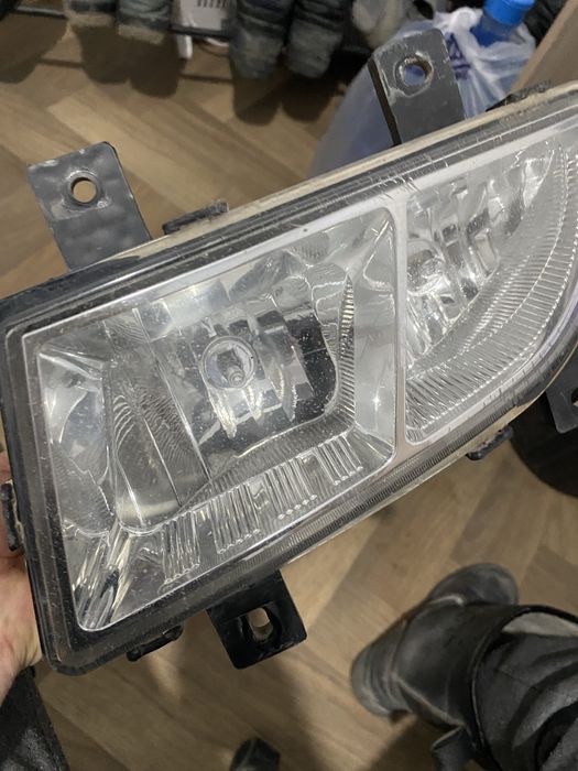 Продам туманки от Howo