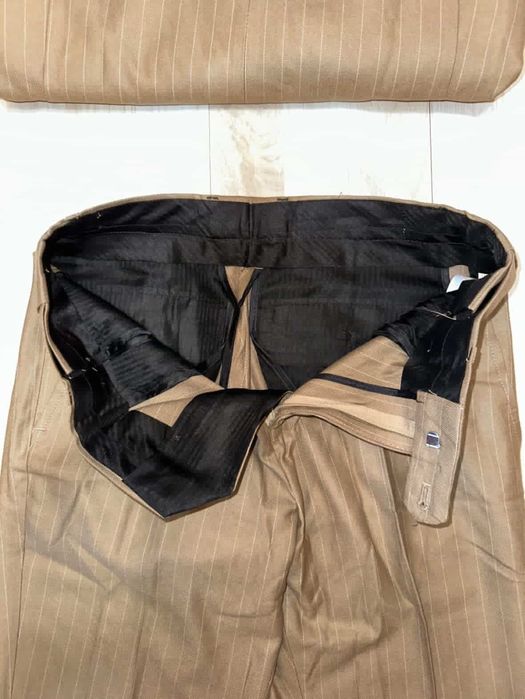 Чисто Нов Костюм