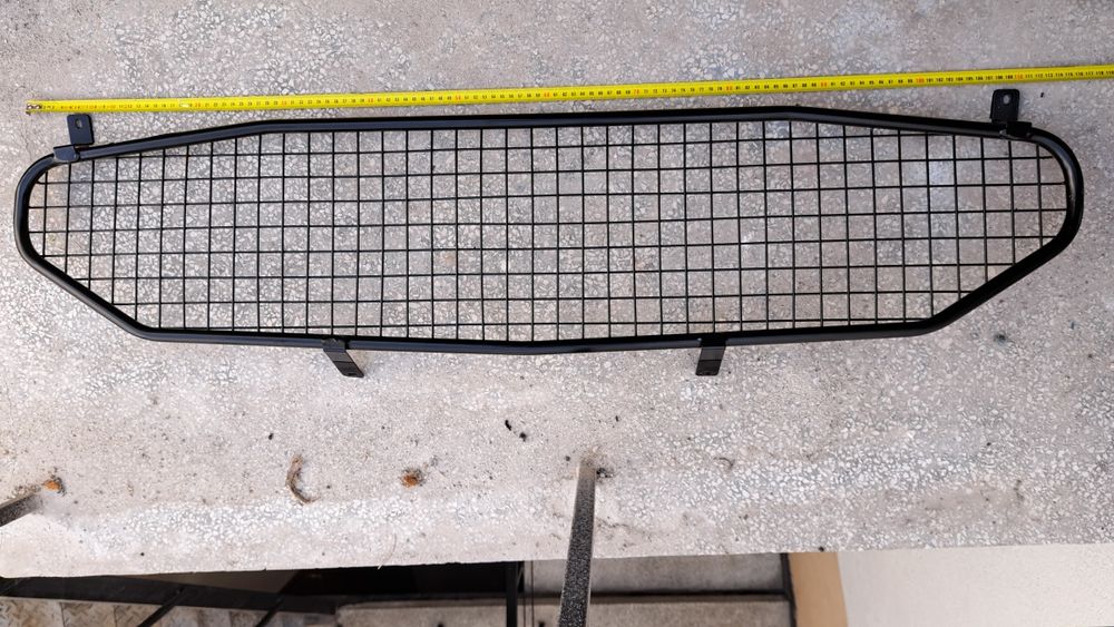 Преграда/Решетка за автомобил