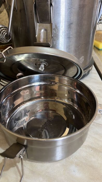 Нержавейка посуда чтобы брать с собой.