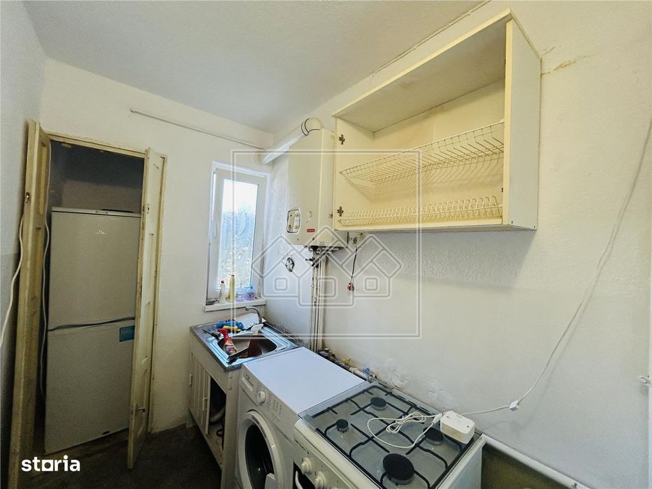 Ap cu 2 camere, balcon, etaj 45 - Zona Ciresica