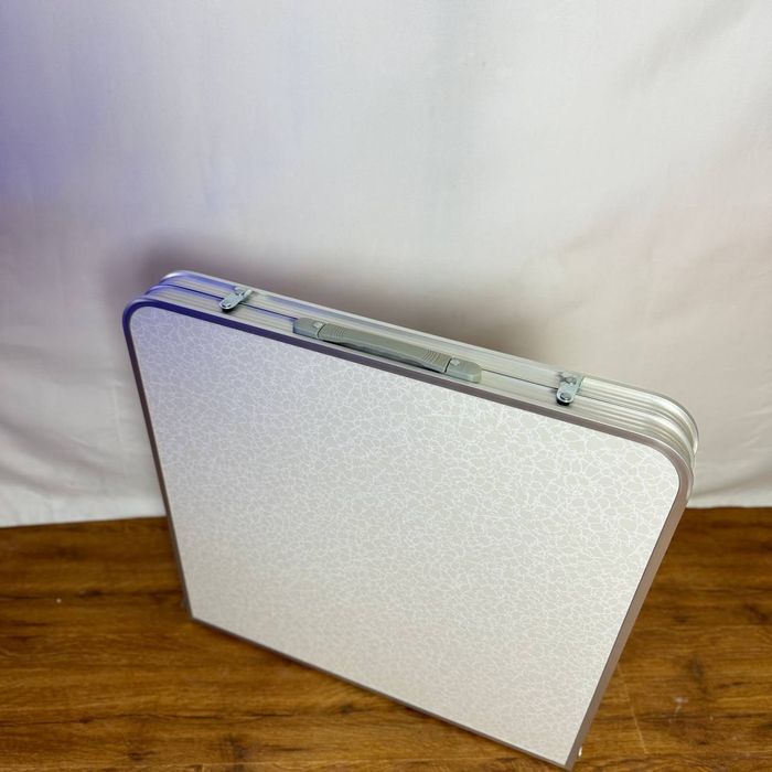 Yigʻiluvchan qulay stol