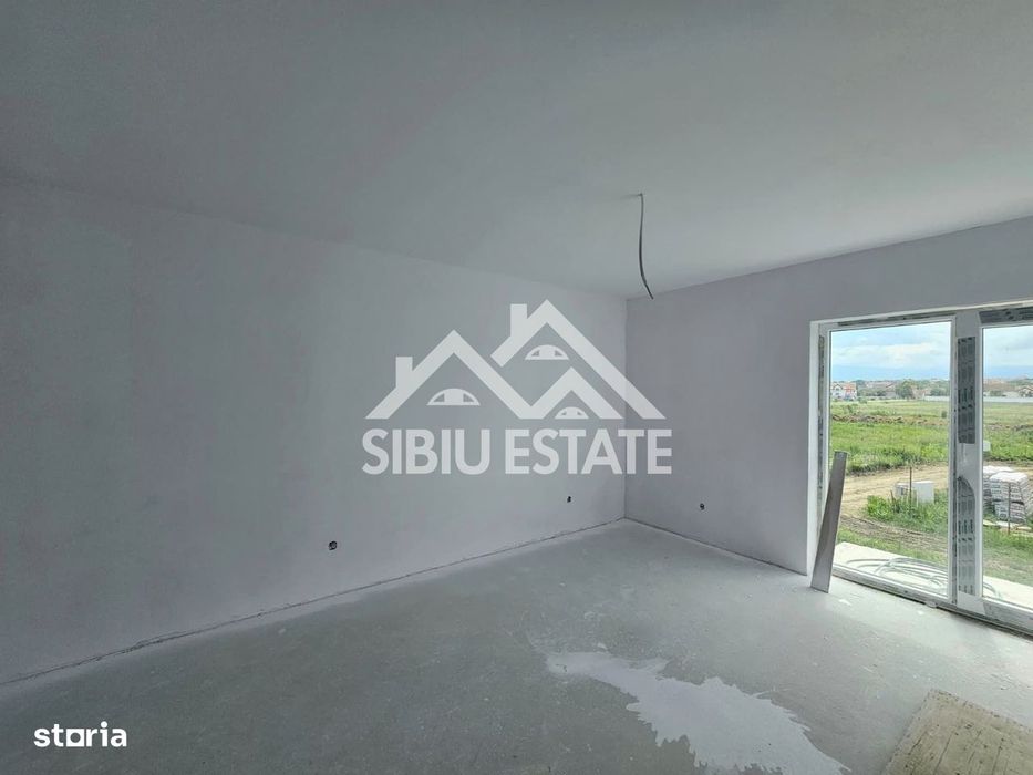 Casa 5 camere dormitor la parter