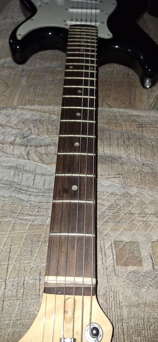 Гитара электрическая