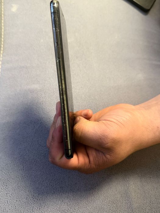 Айфон ХС МАКС продам иьи обмен