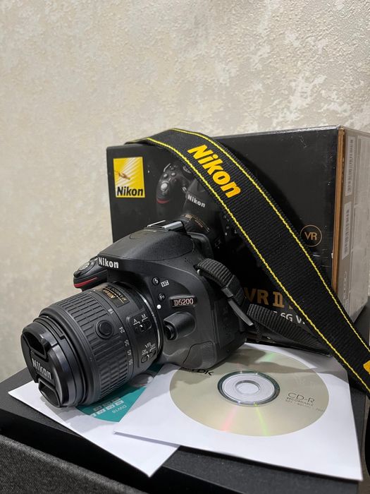 Nikon D 5200, в идеальном состоянии