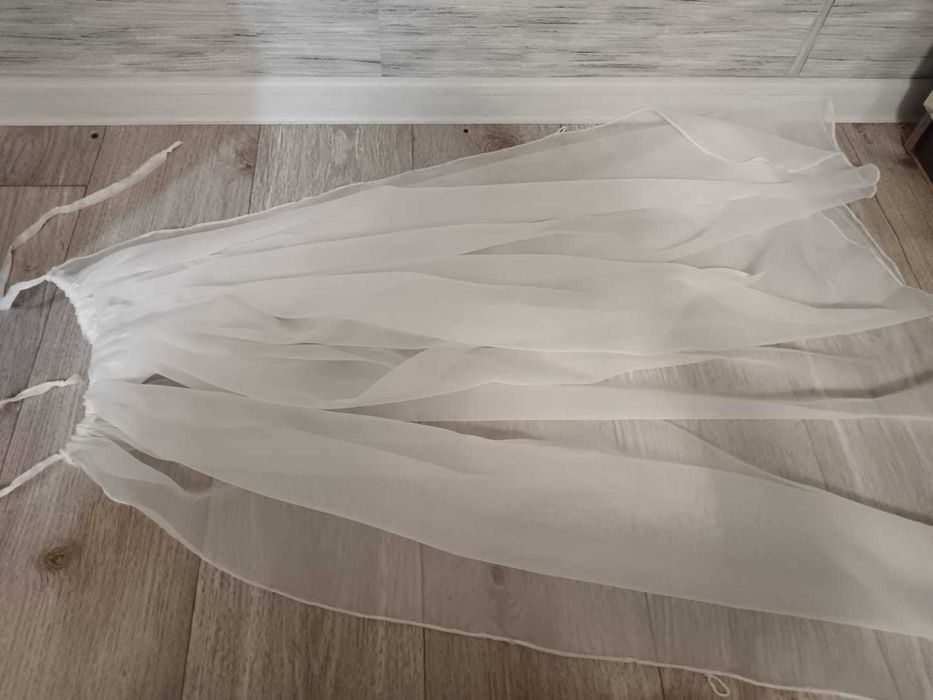 продам платья для девочки