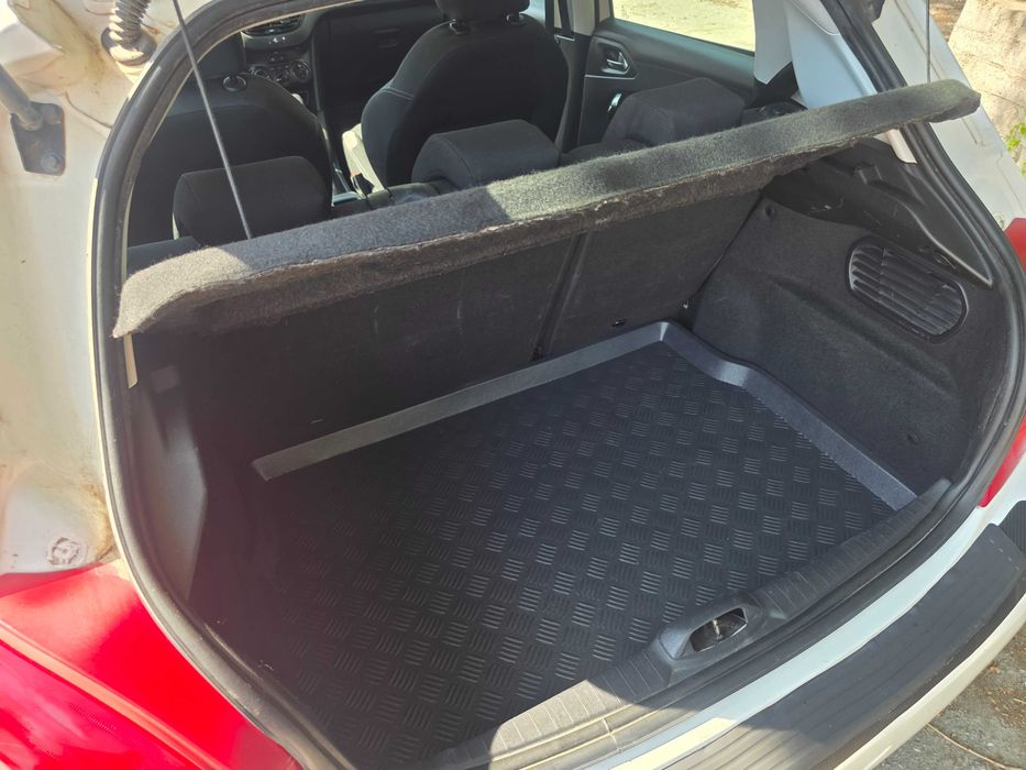 Peugeot 208 1.4i Бензин Газ Климатик Фейслифт
