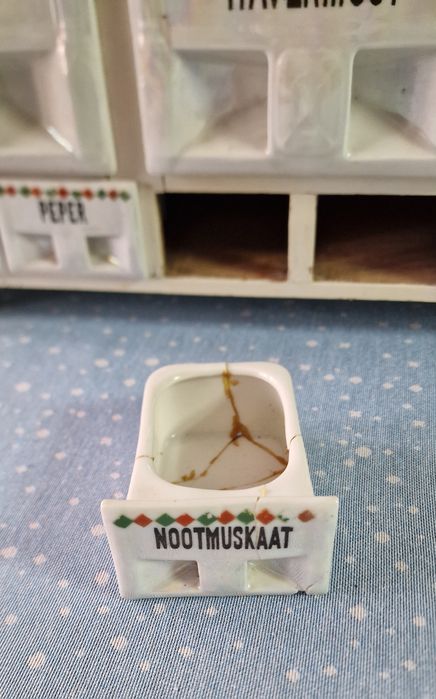 Антикварен кухненски комплект Виктория Чехословакия