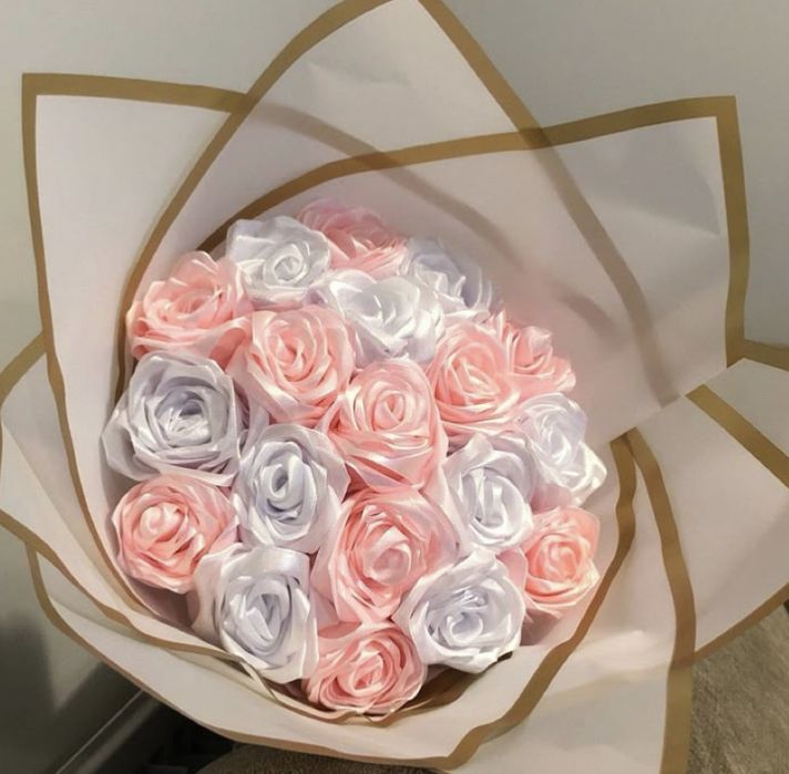 Цветы атласвый