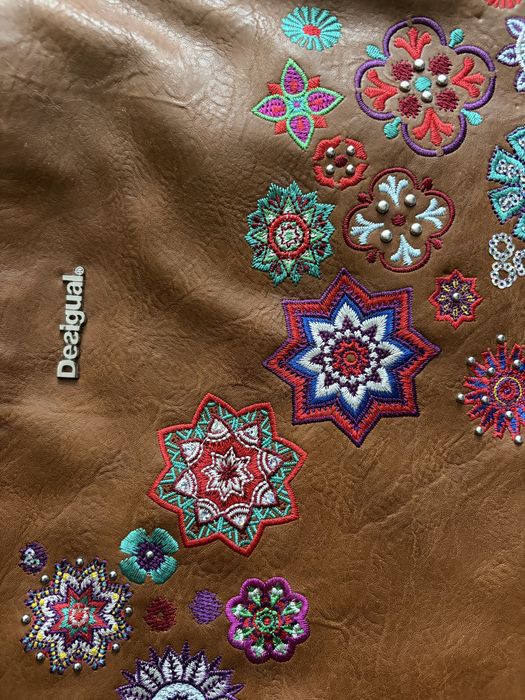 Чисто нова чанта Desigual