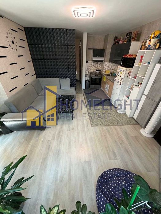Двустаен апартамент в кв. Дружба 2