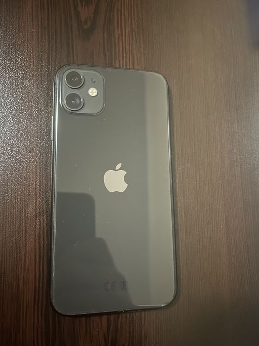 iPhone 11 Black 128 GB Пълен Комплект