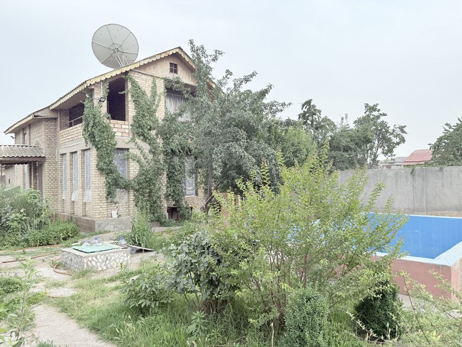 Srochno xovli sotiladi Orta saroyda 9 sotik