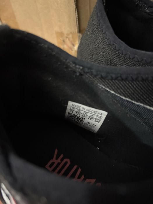 Продам футзалки адидас оригинал