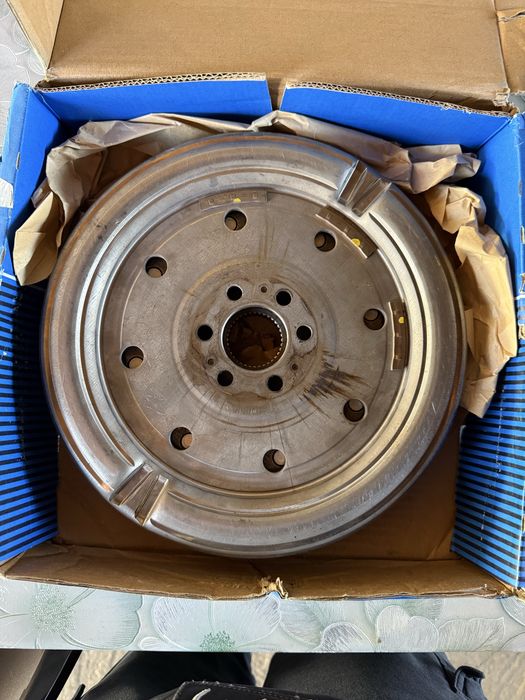 Маховик от голф 7