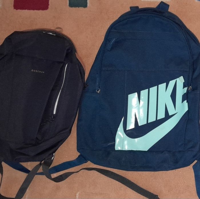 Set ghiozdan și rucsac la numai 35 lei