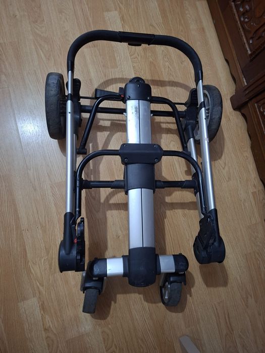Vând pătuț pentru bebe