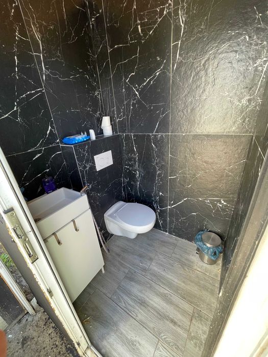 Toaleta de curte, wc de gradina