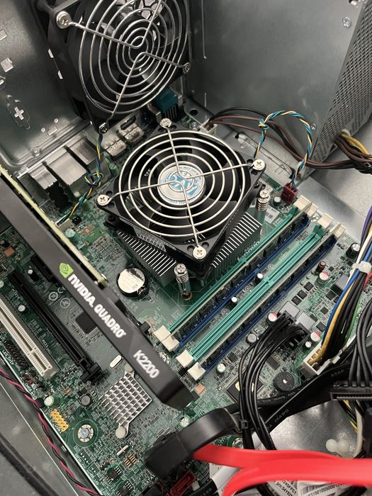 Calculator Lenovo Thinkstation 240fps