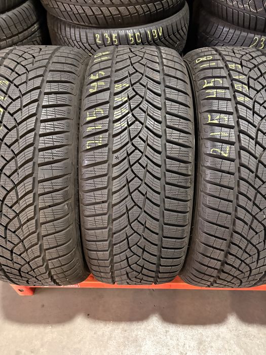 Anvelope iarna 215/45/18 GoodYear UltraGrip Performance 215 45 18 R 18